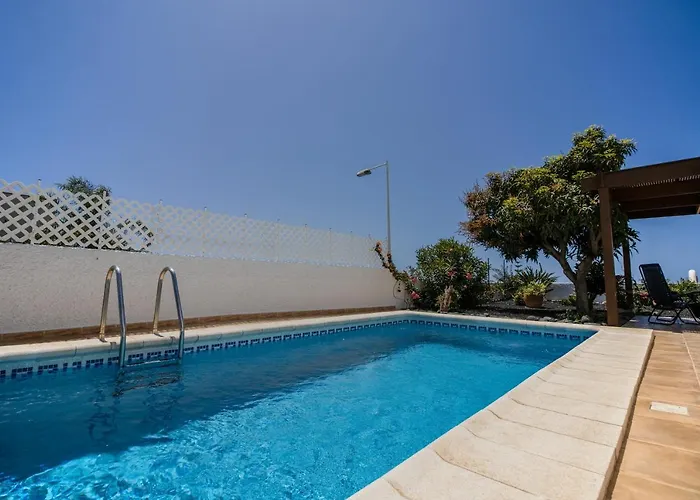 Margret Con Piscina Privada En Villa Costa Adeje (Tenerife)